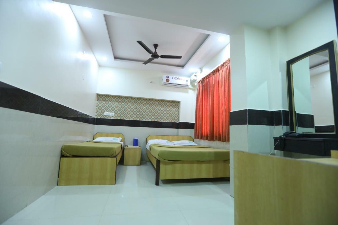 Hotel Embassy Bangalore Eksteriør billede