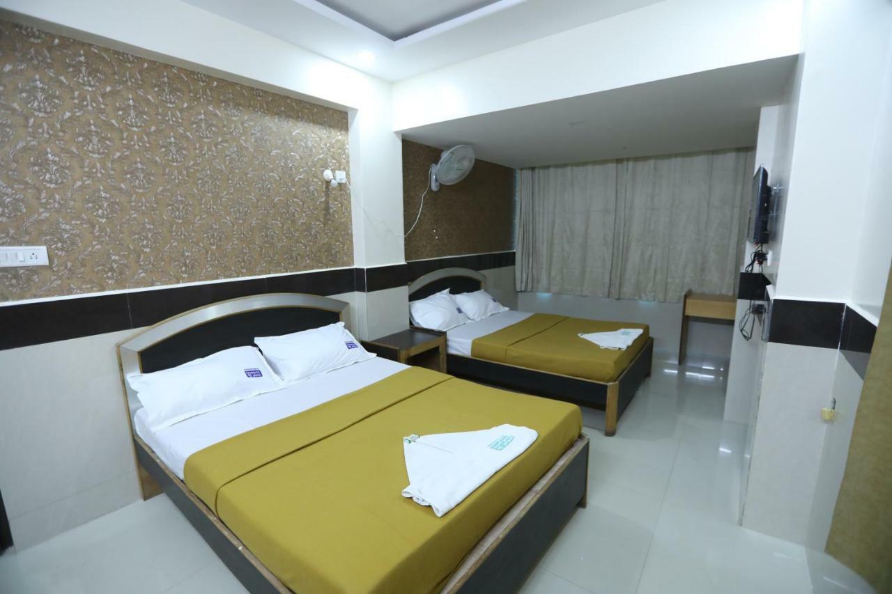 Hotel Embassy Bangalore Eksteriør billede