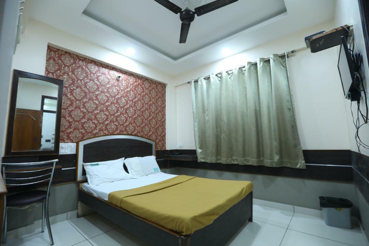 Hotel Embassy Bangalore Eksteriør billede