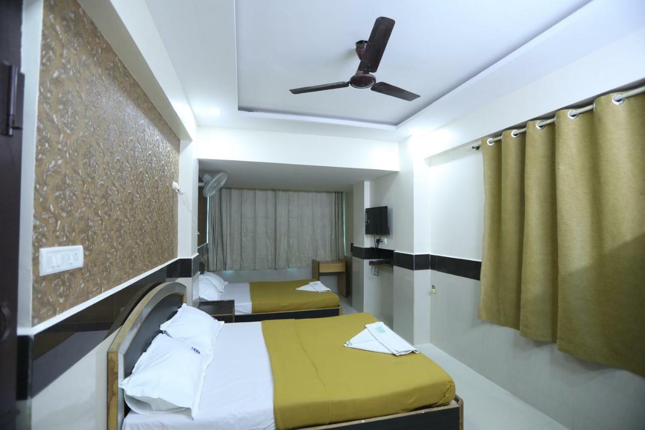 Hotel Embassy Bangalore Eksteriør billede